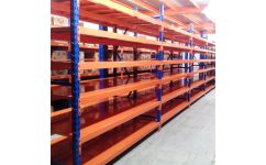 成品仓钢材板中型货架批发商牧隆专业定制